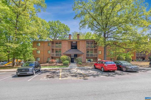 1-103 Turtle Creek Rd, CHARLOTTESVILLE, VA, 22901-6731 | Card Image