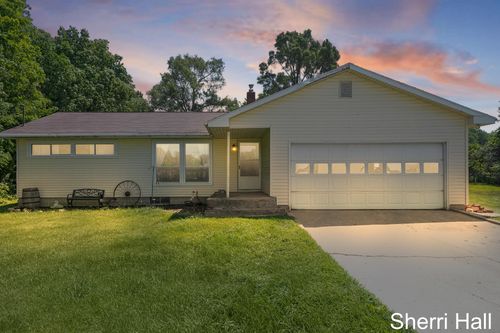 11956 Berrigan Ave, Cedar Springs, MI, 49319-9346 | Card Image