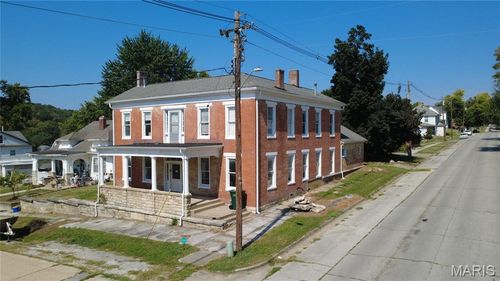 401 Kentucky St, Louisiana, MO, 63353-1753 | Card Image