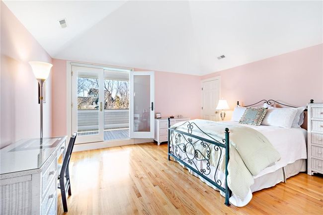 597 Beavertail Rd, Home with 5 bedrooms, 4 bathrooms and 8 parking in Jamestown RI | Image 26