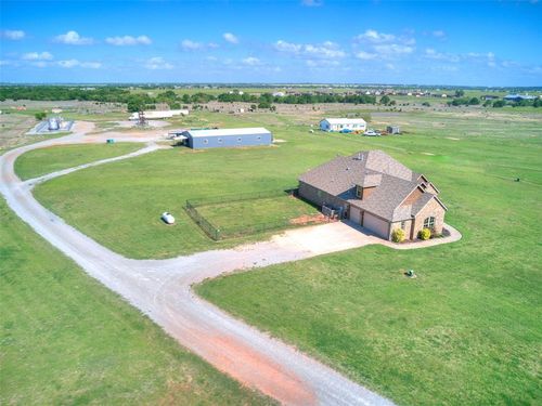 6928 S Evans Rd, El Reno, OK, 73036-9811 | Card Image