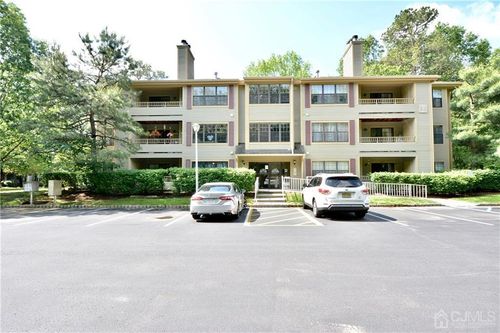 1209-1209 Stoneridge Cir, Helmetta, NJ, 08828-1138 | Card Image