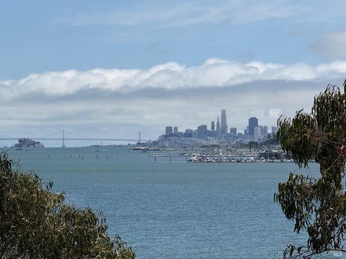 44 De Silva Island Dr, Mill Valley, CA, 94941-3024 | Card Image