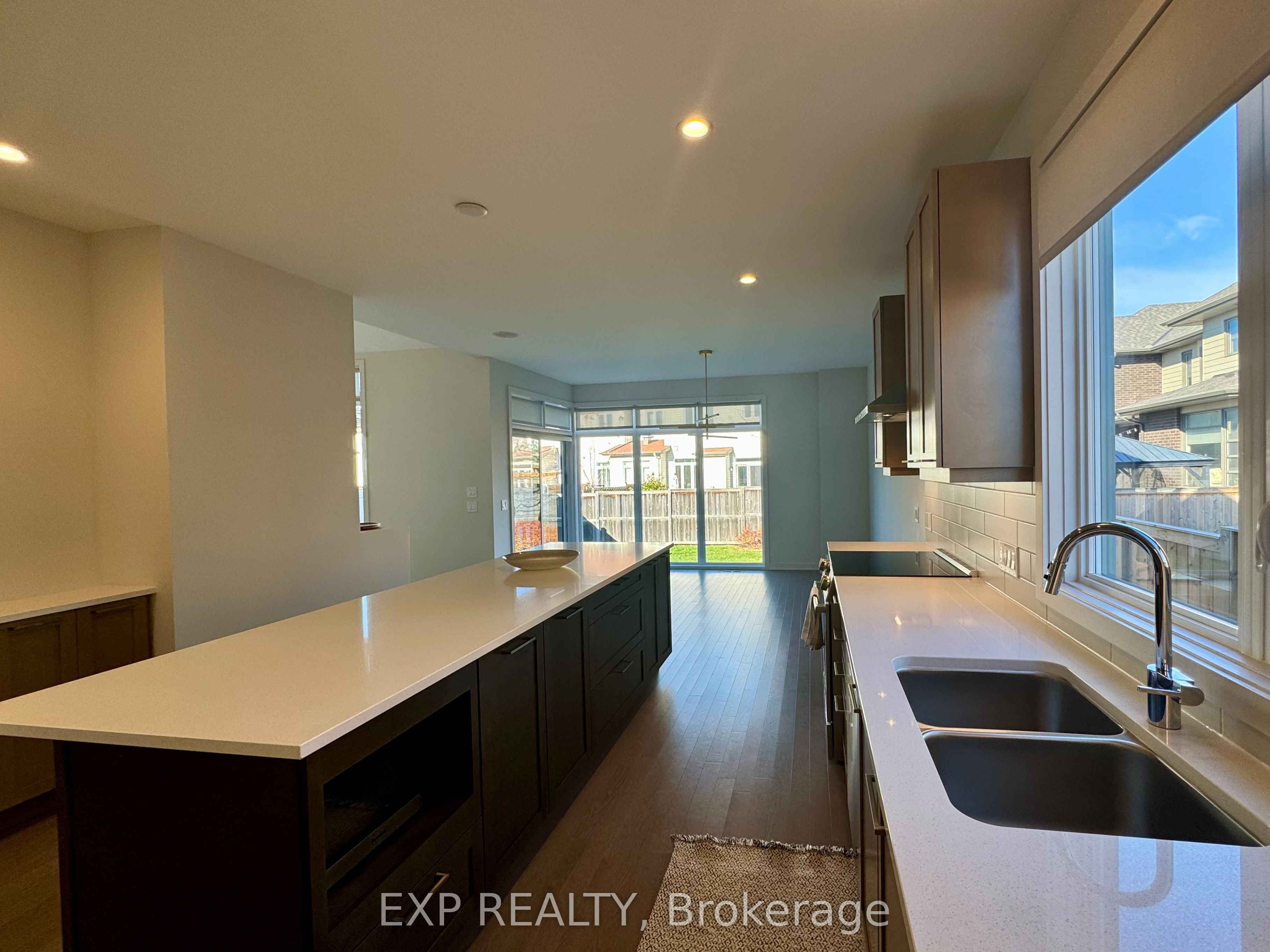 Residential Lease in Blossom Park - Airport and Area 5