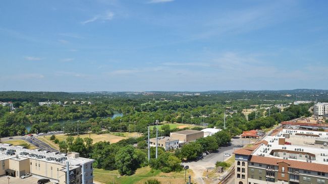APT-1707 - 300 Bowie St, Condo with 2 bedrooms, 2 bathrooms and 2 parking in Austin TX | Image 12