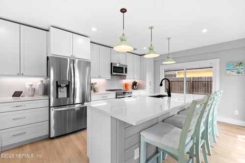 608 14th Ave S, JACKSONVILLE BEACH, FL, 32250-4915 | Card Image