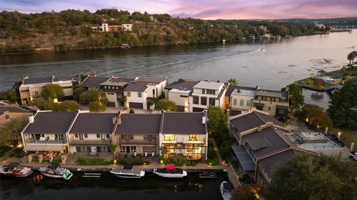 2431 Westlake Dr, Austin, TX, 78746-2949 | Card Image