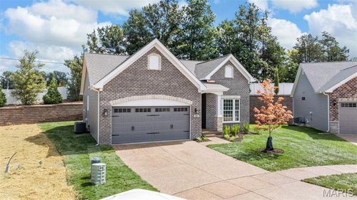 107 Quail Bluff Ct, Wentzville, MO, 63385-4929 | Card Image