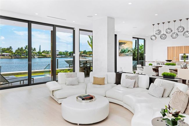 1410 S Biscayne Point Rd, House other with 6 bedrooms, 7 bathrooms and null parking in Miami Beach FL | Image 11