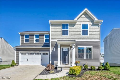 433 Roberta Dr, Painesville, OH, 44077-6180 | Card Image