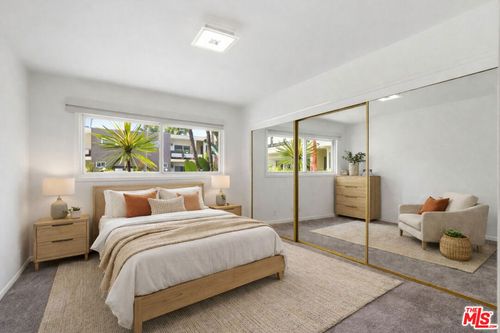 109-1233 N Laurel Ave, West Hollywood, CA, 90048-3511 | Card Image