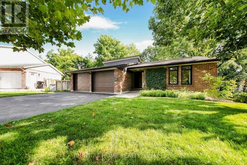 305 Daleside Pl, Waterloo, ON, N2L5M4 | Card Image