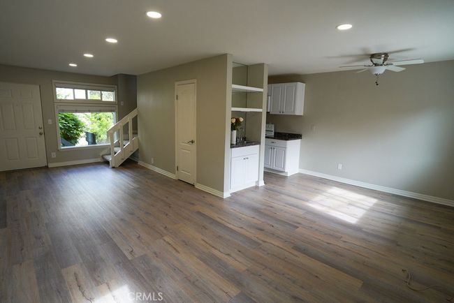 APT-10 - 320 12 Th St, Condo with 2 bedrooms, 1 bathrooms and null parking in Seal Beach CA | Image 4