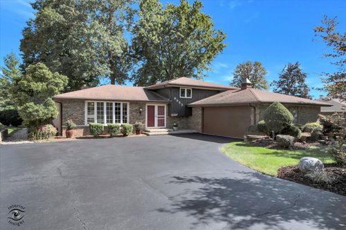 9953 S 82nd Ct, Palos Hills, IL, 60465-1430 | Card Image