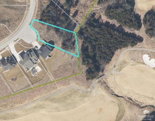 3320 Merced Dr, Manhattan, KS, 66503-2607 | Card Image