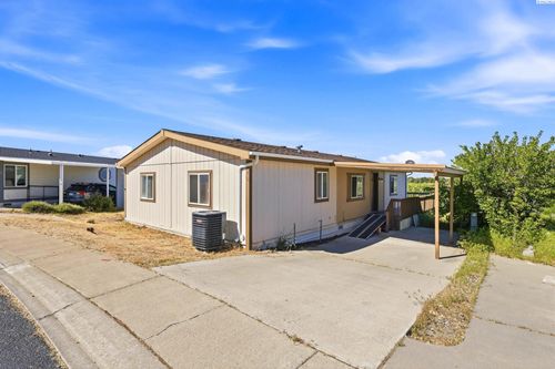 70 Ridgecliff Dr, Richland, WA, 99352-9148 | Card Image