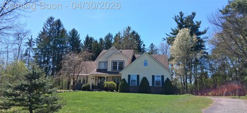3079 Island Hills Dr, Dexter, MI, 48130-8622 | Card Image