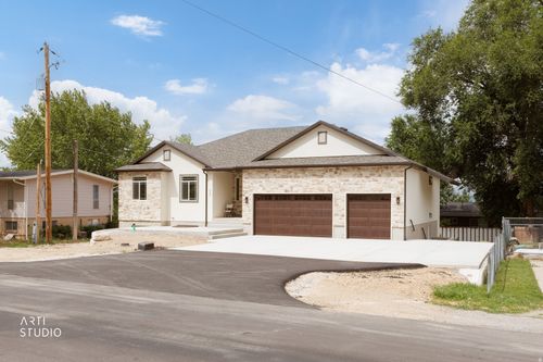 953 N 400 E, Pleasant Grove, UT, 84062-1805 | Card Image