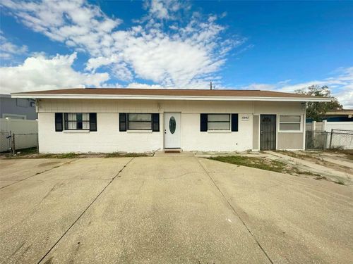 6903 Larmon St, TAMPA, FL, 33634-4933 | Card Image