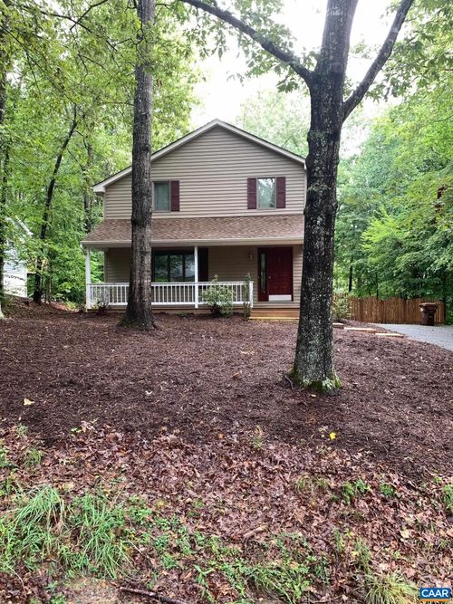 7 Stonewall Rd, PALMYRA, VA, 22963-3322 | Card Image