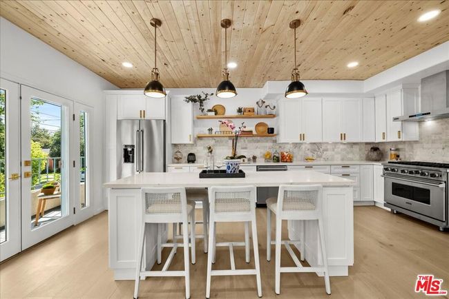 APT-11 - 4414 Moorpark Way, Townhouse with 2 bedrooms, 3 bathrooms and null parking in Toluca Lake CA | Image 13