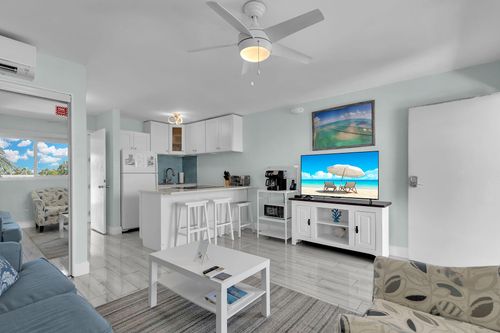 apt-407-21 Sombrero Blvd, Marathon, FL, 33050-2467 | Card Image