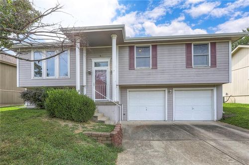 1844 Current St, Liberty, MO, 64068-8492 | Card Image