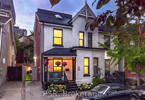 10 Bishop St, Toronto, ON, M5R1N2 | Card Image