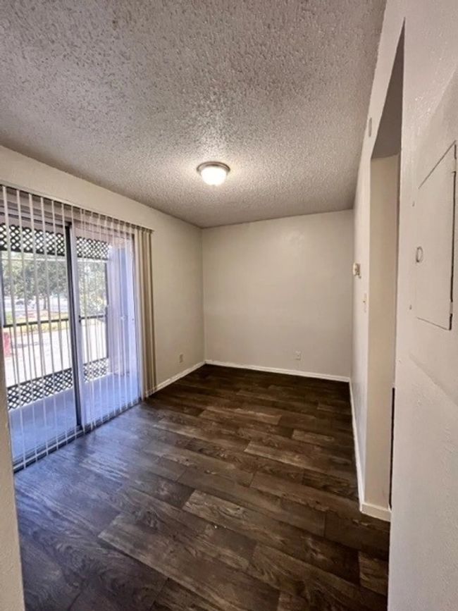 APT-303 - 6010 N Lamar Blvd, Condo with 1 bedrooms, 1 bathrooms and 1 parking in Austin TX | Image 6