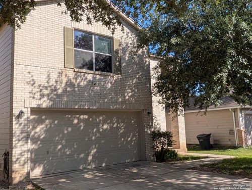 1230 Range Fld, San Antonio, TX, 78245-2879 | Card Image