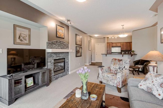 437 - 20 Discovery Ridge Close Sw, Home with 2 bedrooms, 2 bathrooms and 1 parking in Calgary AB | Image 7