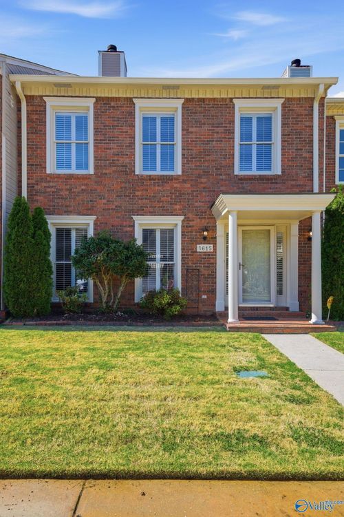 1615 River Bend Pl Se, Decatur, AL, 35601-6706 | Card Image