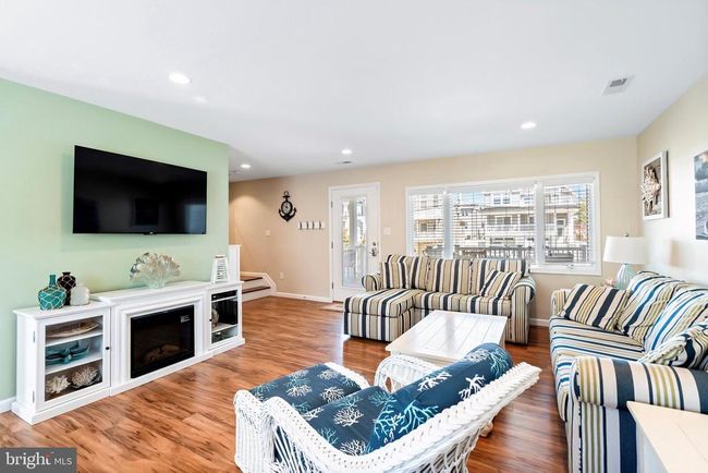 10 W Essex Ave, Home with 3 bedrooms, 3 bathrooms and null parking in Harvey Cedars NJ | Image 15