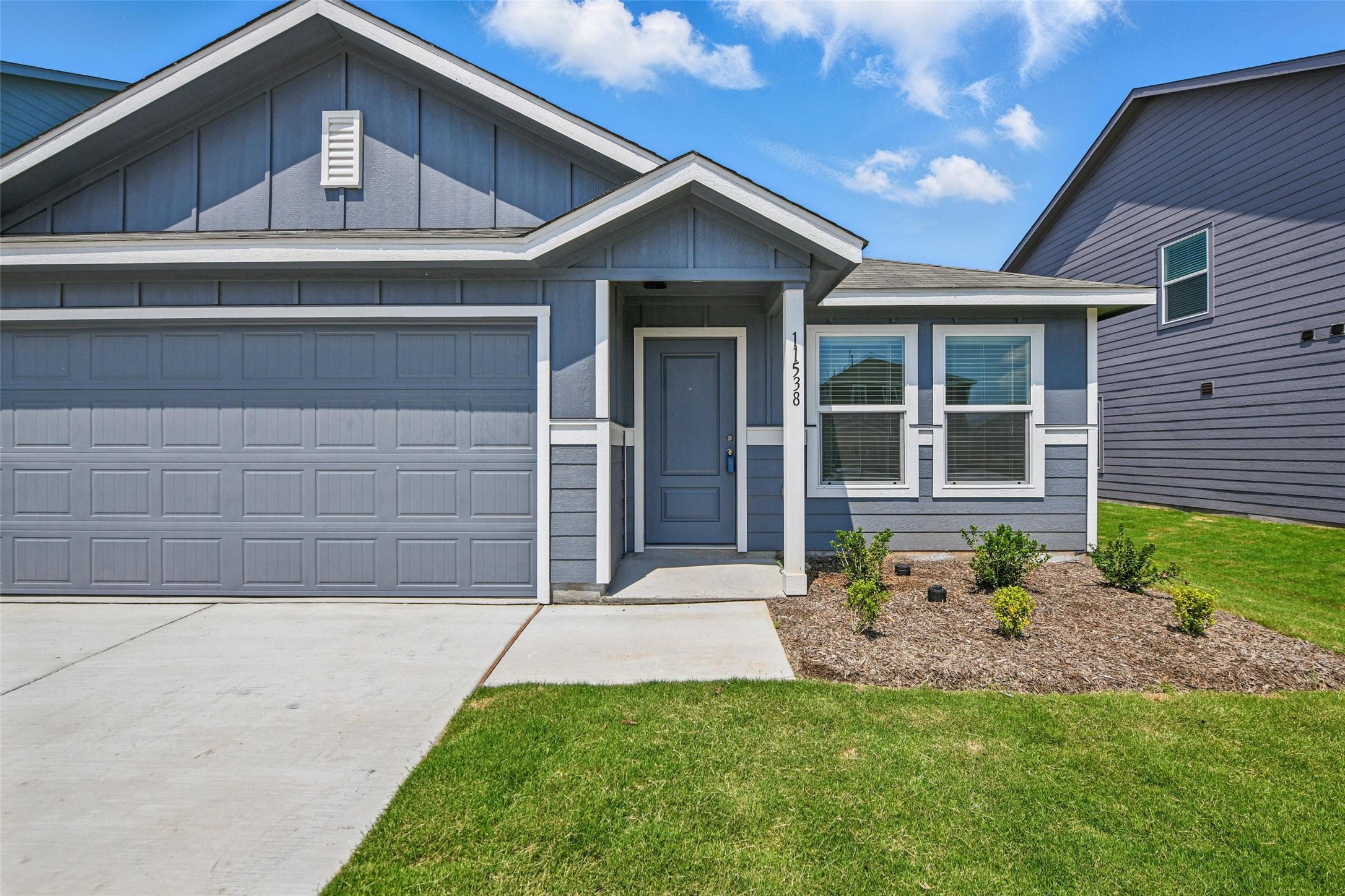 Residential Lease in Rhome 2
