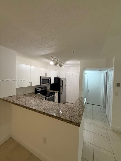 apt-304-4360 Nw 107th Ave, Doral, FL, 33178-1886 | Card Image