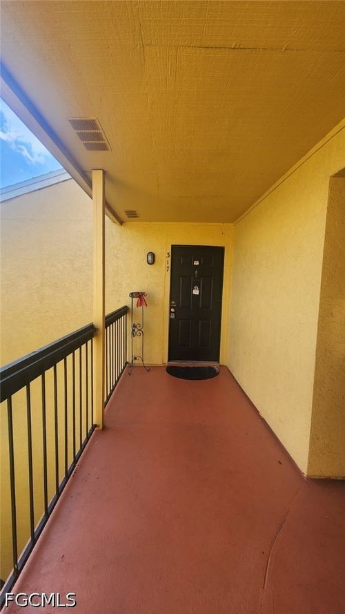 317-2845 Winkler Ave, FORT MYERS, FL, 33916-9308 | Card Image