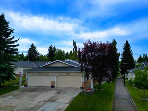 1017 Shawnee Road Sw, Calgary, AB, T2Y1V8 | Card Image