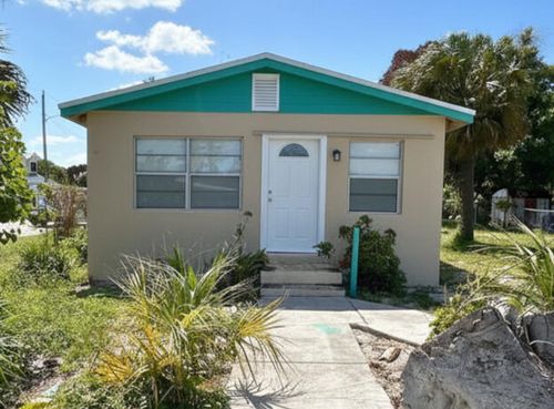 1601 N 17th St, Fort Pierce, FL, 34950-2124 | Card Image