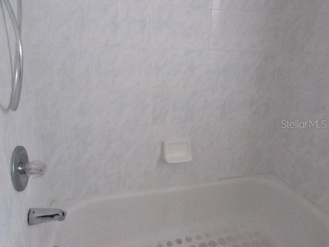 7558 Sw 103 Rd Loop, House other with 3 bedrooms, 2 bathrooms and null parking in OCALA FL | Image 14
