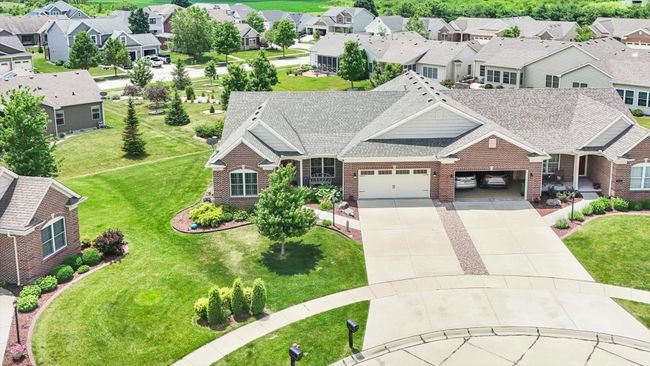 1704 Whisper Meadow Ln, Townhouse with 3 bedrooms, 3 bathrooms and 2 parking in Mahomet IL | Image 91