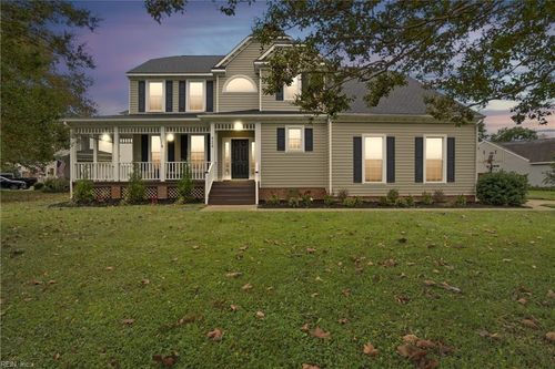 828 Woodstream Way, Chesapeake, VA, 23322-9567 | Card Image