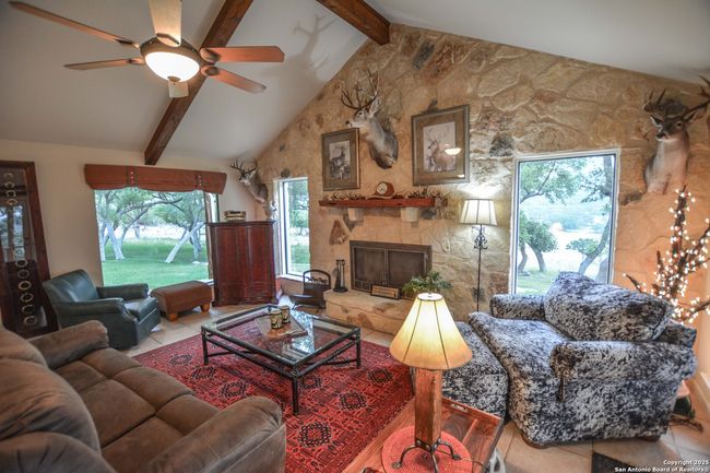 1401 Cedar Mesa Rd, Home with 3 bedrooms, 2 bathrooms and null parking in Tarpley TX | Image 12