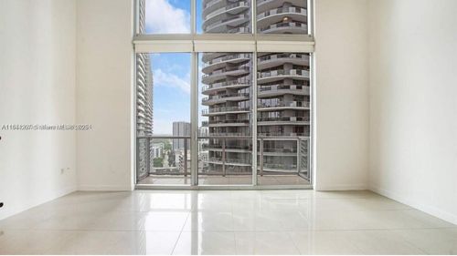 apt-2016-1050 Brickell Ave, Miami, FL, 33131-3908 | Card Image