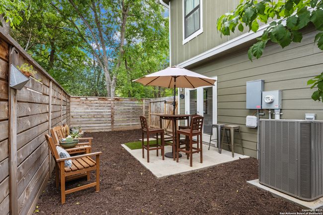 UNIT-401 - 211 Utah St, Townhouse with 2 bedrooms, 3 bathrooms and null parking in San Antonio TX | Image 29