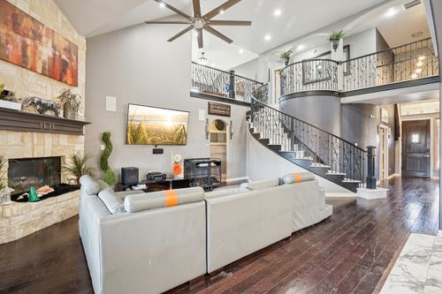 400 Shadow Creek Dr, DeSoto, TX, 75115-0109 | Card Image