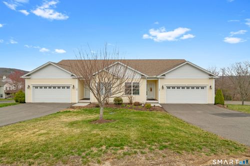 17-17 Pondview Cir, Beacon Falls, CT, 06403-1048 | Card Image