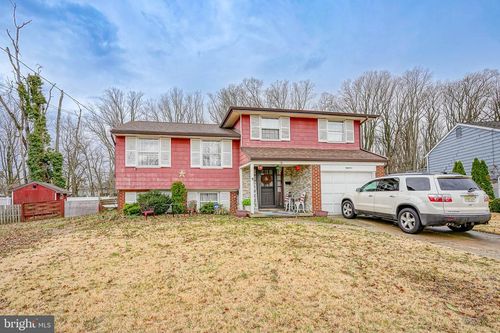 18 Sleepy Hollow Rd, STRATFORD, NJ, 08084-1816 | Card Image