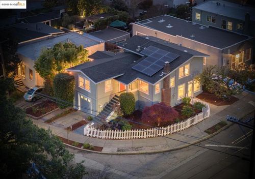 3825 Laurel Ave, Oakland, CA, 94602-3701 | Card Image