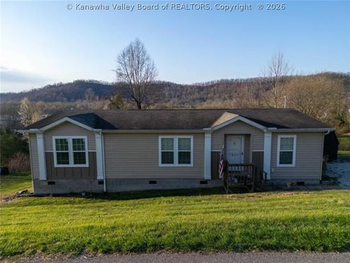 1662 3rd Street, Milton, WV, 25541 | Card Image