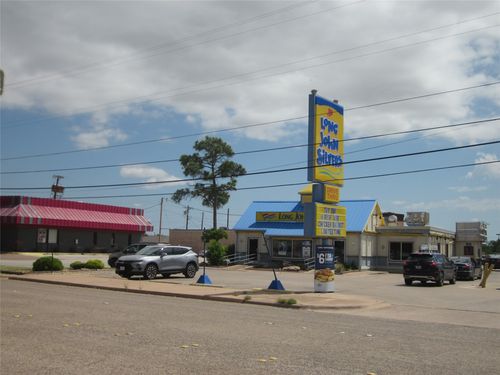 301 Westwood Dr, Abilene, TX, 79603-6806 | Card Image